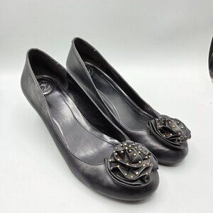 BCBG Generation Black Wedge Heels Size 10 Leather Upper Riveted Flower